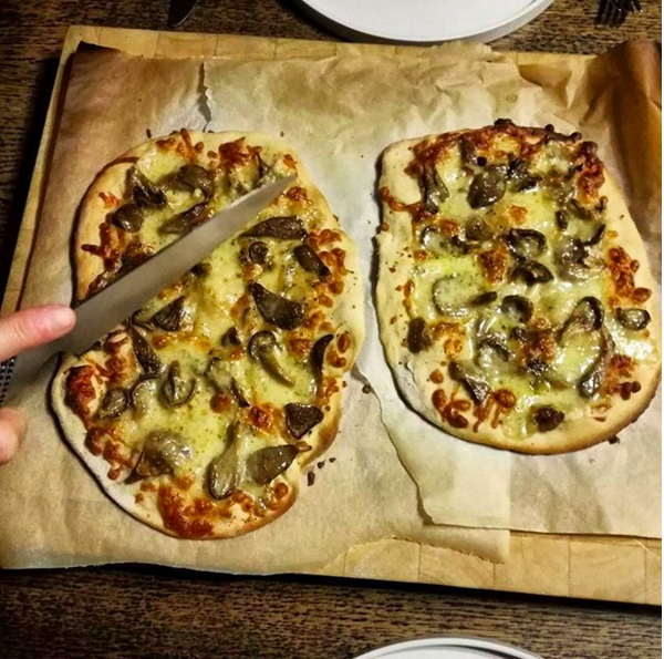Pizzetta cheese mushrooms